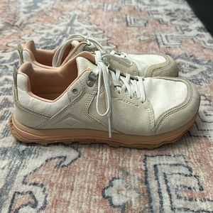 Altra sneakers
